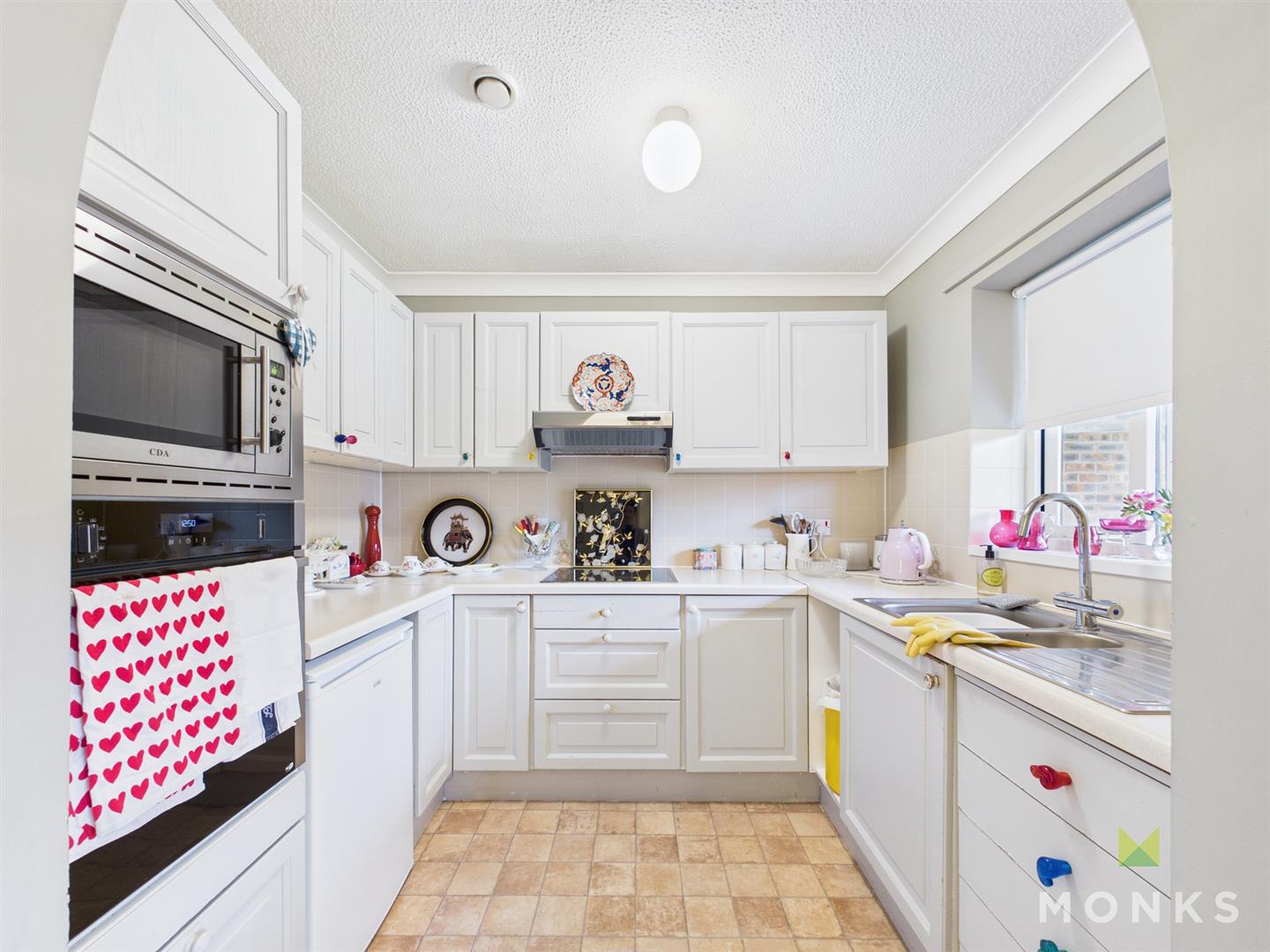 12a Meadowbrook Court Twmpath Lane, Oswestry, SY10 7HD For Sale